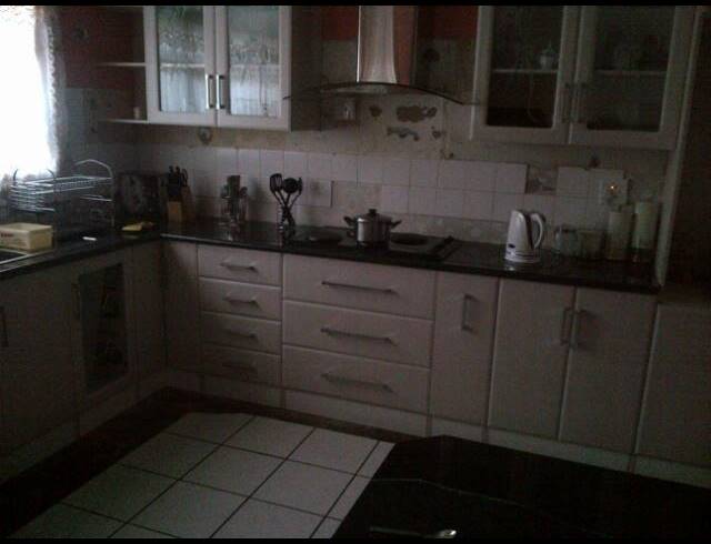 3 BEDROOM PROPERTY TO RENT IN VANDERBIJLPARK CW 2